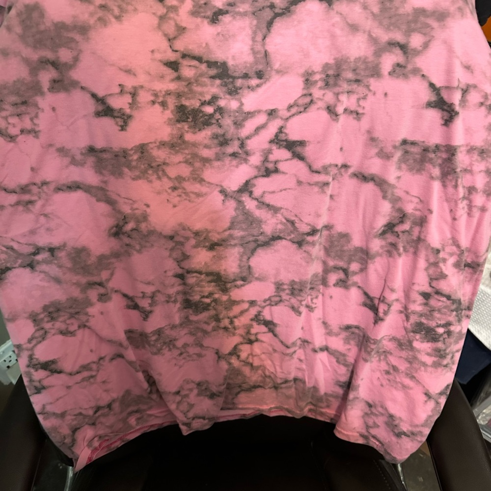 Hustle T-shirt Pink Black Drip Bear Red Hat - Picture 5 of 9